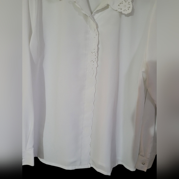 Elizabeth Williams Sz Lg White Long Sleeved Button Down Blouse - Picture 3 of 8